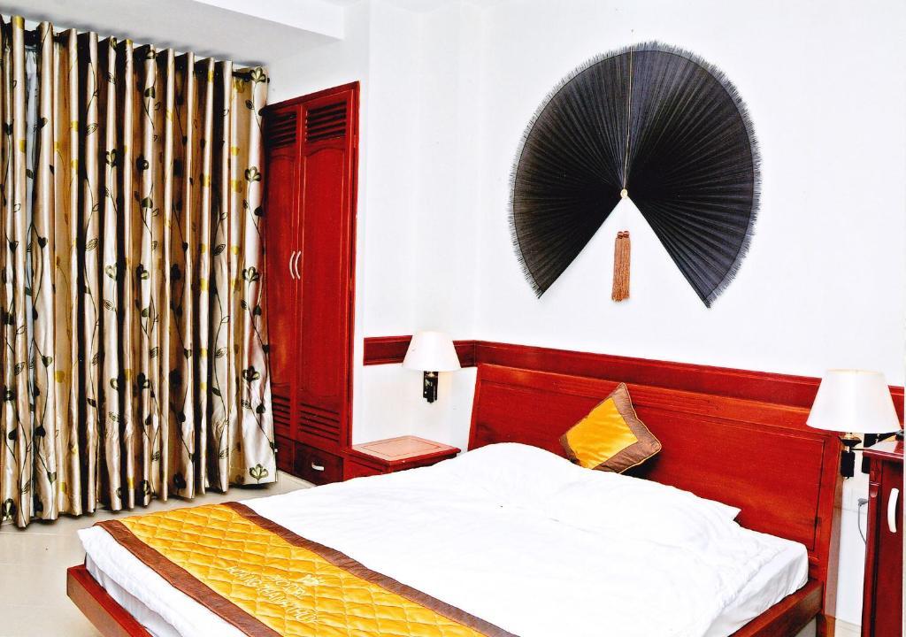 Hoang Thanh Thuy Airport Hotel 1 - Gan Am Thuc Dem Cho Hoang Hoa Tham Хошимін Номер фото