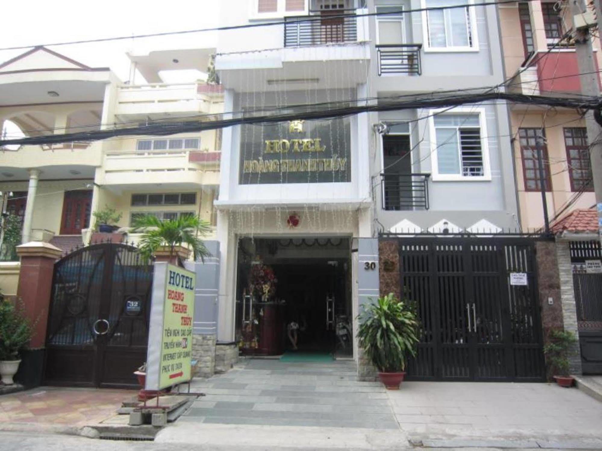 Hoang Thanh Thuy Airport Hotel 1 - Gan Am Thuc Dem Cho Hoang Hoa Tham Хошимін Екстер'єр фото