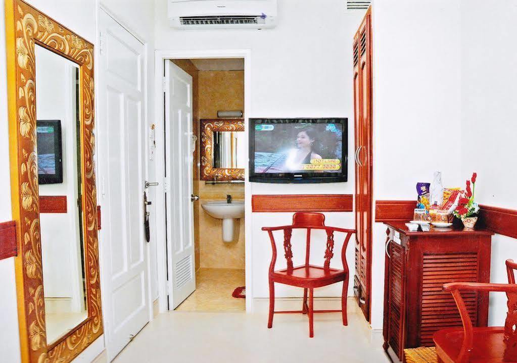 Hoang Thanh Thuy Airport Hotel 1 - Gan Am Thuc Dem Cho Hoang Hoa Tham Хошимін Екстер'єр фото